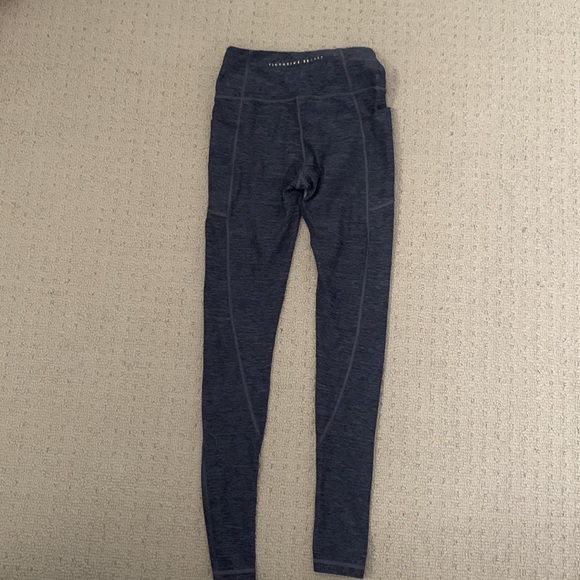 Victoria Secret leggings - Picture 2 of 3